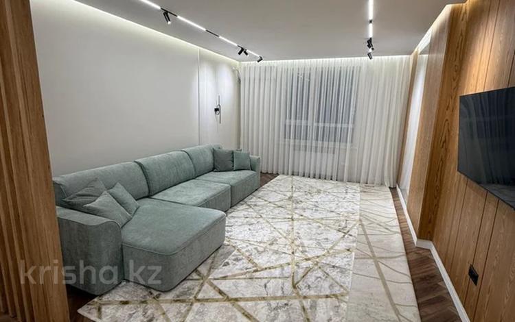 2-комнатная квартира · 68 м² · 11/16 этаж, мкр Акжайык, Байдибек би 113/3 за 350 000 ₸ в Шымкенте, Абайский р-н — фото 2