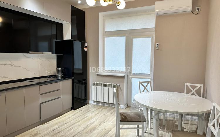 1-бөлмелі пәтер · 55 м² · 11/21 қабат, 17-ш/а. 6, бағасы: 15 000 ₸ в Актау, 17-й мкр — фото 2