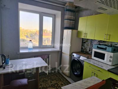 2-комнатная квартира · 43 м² · 3/3 этаж, Абая 25 за 15 000 ₸ в Приозёрске