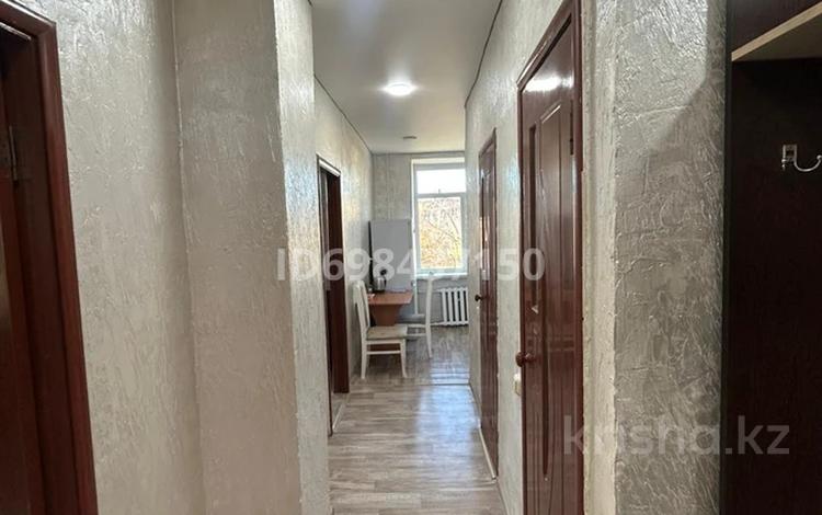 3-комнатная квартира · 65 м² · 2/3 этаж, Болмана 7 за 135 000 ₸ в Сатпаев — фото 2