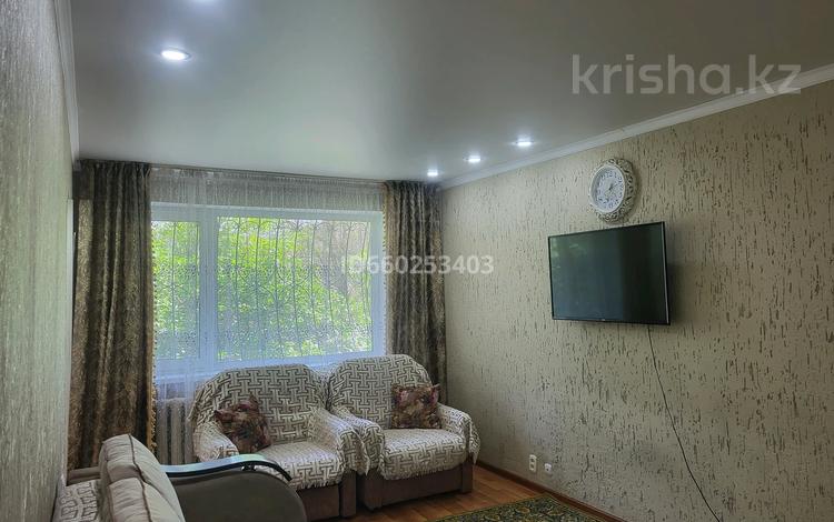 2-комнатная квартира · 48 м² · 1/5 этаж, Байтурсынова 46 — Утепбаева 50 за 15 000 ₸ в Семее — фото 63