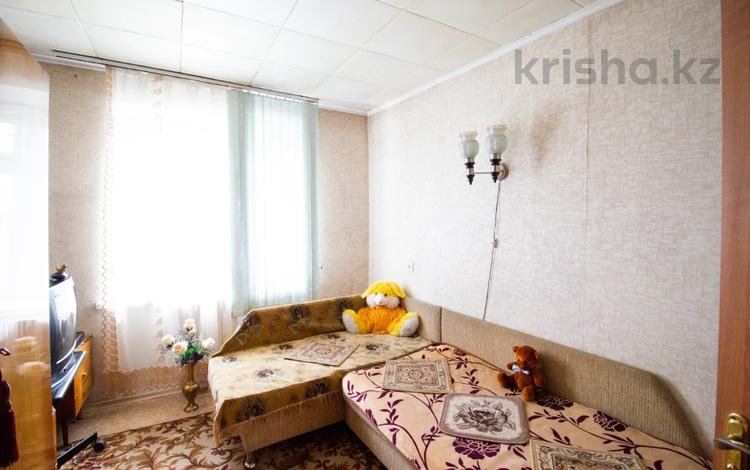 3-комнатная квартира, 62.6 м², 5/5 этаж, 2 микр за 15 млн 〒 в Талдыкоргане, мкр Жетысу — фото 2