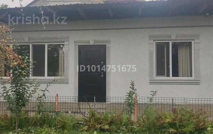 Отдельный дом · 1 комната · 50 м² · 8 сот., мкр Калкаман-2 за 170 000 ₸ в Алматы, Наурызбайский р-н — фото 2