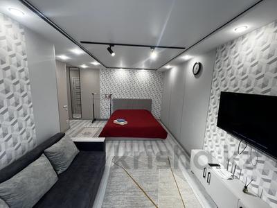 1-комнатная квартира · 35 м² · 4/5 этаж, мкр Новый Город — Район юбилейного магазина за 10 000 ₸ в Караганде, Казыбек би р-н