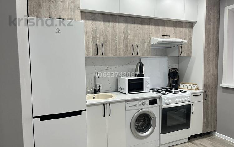 1-бөлмелі пәтер · 40 м² · 5/9 қабат, Юбилейный, Мкр. Юбилейный 2 — НИШ, бағасы: 12 000 ₸ в Костанае — фото 3