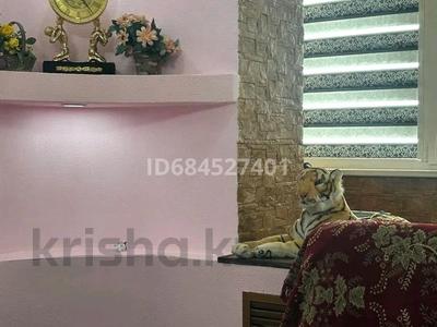 2-комнатная квартира · 60 м² · 2/9 этаж, 14-й мкр 13 — Набережная возле ресторана пиар за 10 000 ₸ в Актау