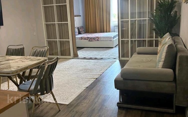 2-бөлмелі пәтер · 56 м² · 8/12 қабат, Шевченко 85, бағасы: 22 000 〒 в Алматы, Алмалинский р-н — фото 13