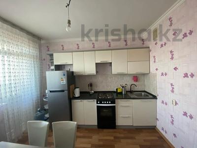 1-комнатная квартира, 43.1 м², 9/13 этаж, улица Чингиза Айтматова 36 — улица Сыганак, ЖК расположен за ТРЦ Хан Шатыр за 17.9 млн 〒 в Астане, Нура р-н