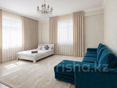 1-комнатная квартира · 56 м² · 2/14 этаж, 17-й мкр 10 за 15 000 ₸ в Актау