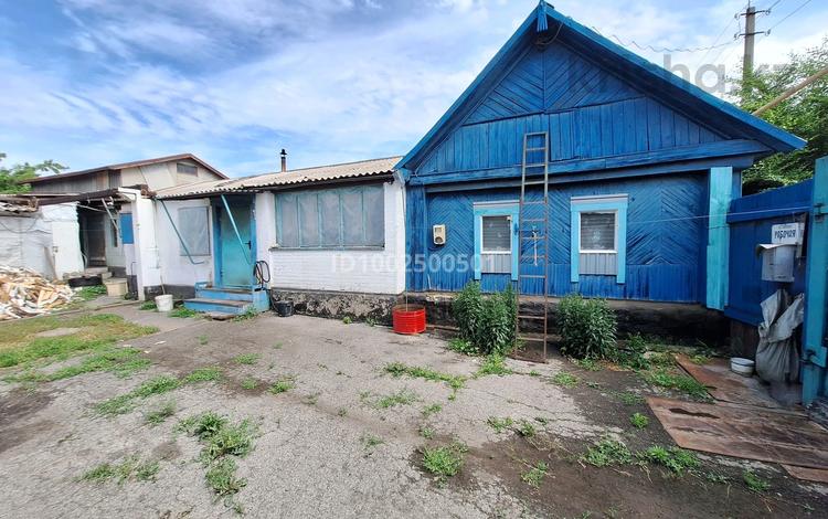 Отдельный дом · 3 комнаты · 101 м² · 8 сот., Баймагамбетова 303 за 15.5 млн 〒 в Костанае — фото 2