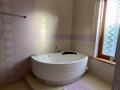 3-комнатная квартира · 154 м² · 1/4 этаж, мкр Мирас 53–64 за 1 млн ₸ в Алматы, Бостандыкский р-н — фото 16