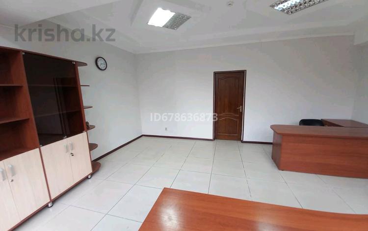 Офисы • 40 м² за 150 000 〒 в Шымкенте — фото 2