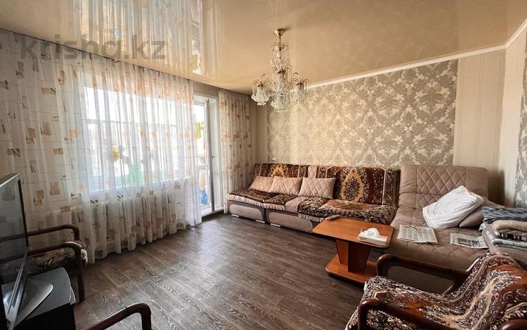 4-бөлмелі пәтер · 80 м² · 5/9 қабат, мкр. Степной-1, бағасы: 28.8 млн ₸ в Караганде, Казыбек би р-н — фото 2