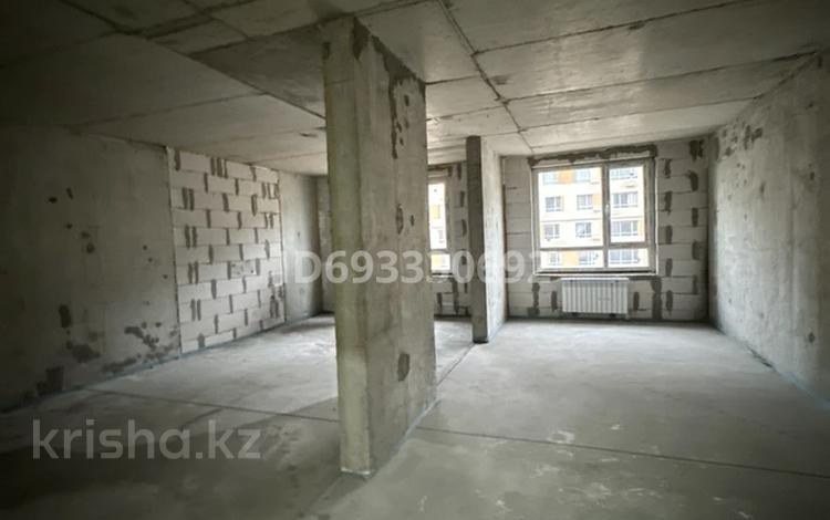 2-комнатная квартира, 56 м², 3/17 этаж, Жандосова 94А за 31.3 млн 〒 в Алматы, Бостандыкский р-н — фото 16