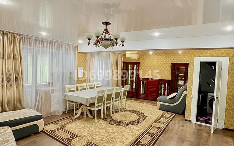 4-комнатная квартира · 120 м² · 3 этаж, Каратал Вип — Вип Элитный район люкс за 40 000 〒 в Талдыкоргане — фото 15