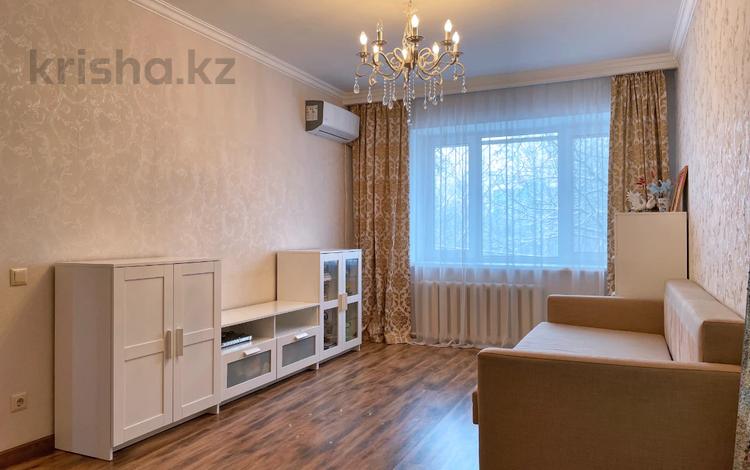 2-комнатная квартира, 51 м², 2/5 этаж помесячно, Шашкина 32 — Аль-Фараби за 350 000 〒 в Алматы, Медеуский р-н — фото 2