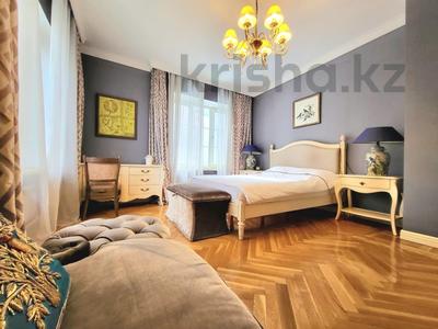 Отдельный дом · 6 комнат · 400 м², Мауленова за ~ 3 млн 〒 в Алматы, Алмалинский р-н