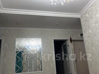 4-бөлмелі пәтер · 96 м² · 4/5 қабат, 13-й мкр 22, бағасы: 27.5 млн ₸ в Актау