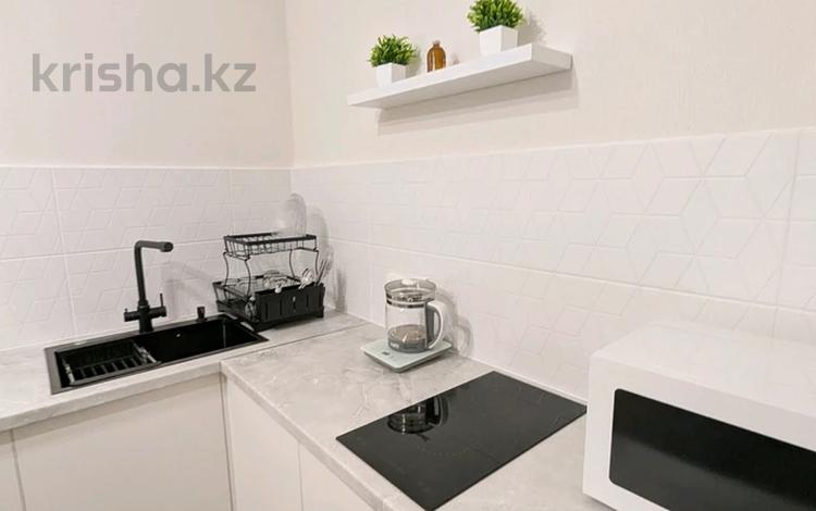 1-комнатная квартира · 42 м² · 6/12 этаж · помесячно, Асфендиярова 6 за 200 000 〒 в Астане — фото 10