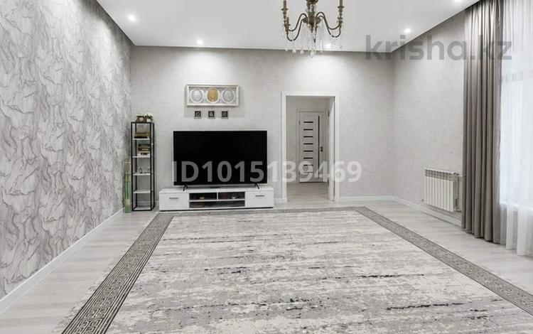 Отдельный дом · 2 комнаты · 85 м² · 15 сот., Мейиров 81 за 12 млн ₸ в  — фото 2