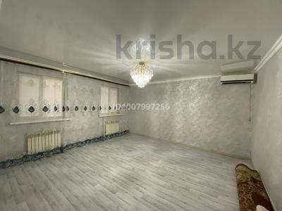 Отдельный дом · 4 комнаты · 168 м² · , мкр Атырау, Алия молдагулова за 27 млн ₸