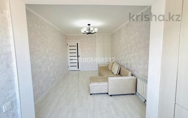 2-бөлмелі пәтер · 50 м² · 5/5 қабат, 17-й микрорайон, 17-й микрорайон 1 — Еримбетова, Фосфорная больница, Наркология, Север, Айнабазар, Авиценна колледж, бағасы: 25 млн ₸ в Шымкенте, Аль-Фарабийский р-н — фото 2