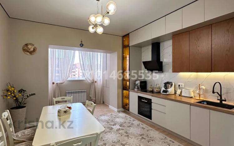 4-комнатная квартира · 136 м² · 4/5 этаж, мкр. Алтын орда 24Б за 58 млн ₸ в Актобе — фото 9
