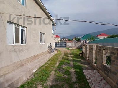 Жеке үй · 4 бөлме · 200 м² · 5 сот., Мукагали макатаев 45б — Рахат ресторан, бағасы: 30 млн ₸ в Шамалгане