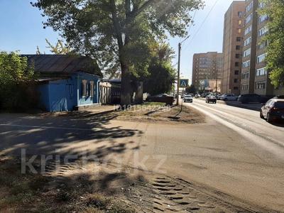 Жеке үй · 3 бөлме · 56 м² · 3 жүзд., Аймаутова 128 — Район центрального рынка, бағасы: 35 млн ₸ в Семее