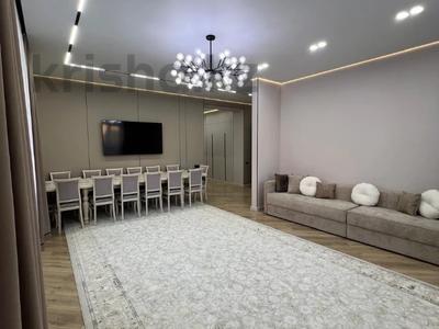 3-комнатная квартира · 113 м² · 2/10 этаж, мкр. Алтын орда, Алии Молдагуловой за 62.7 млн ₸ в Актобе