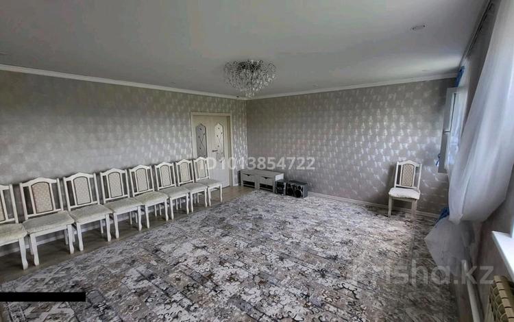 Отдельный дом · 3 комнаты · 120 м² · 8 сот., мкр. Зачаганск пгт, Абылай хан за 25 млн ₸ в Уральске — фото 2