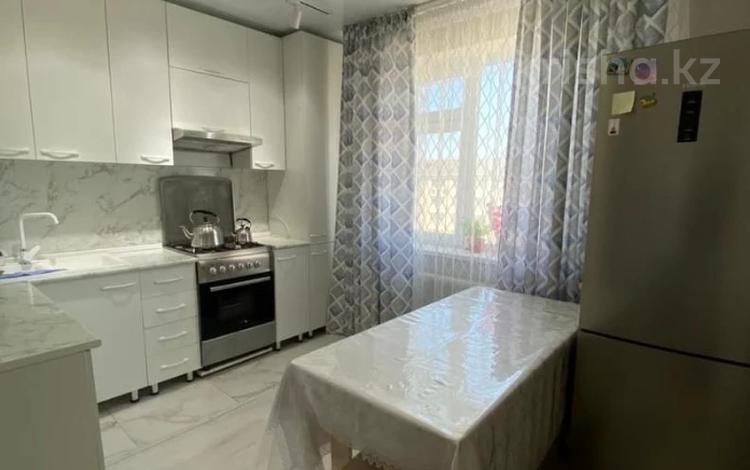 3-комнатная квартира · 79.7 м² · 5/5 этаж, Береке (Память Ильича) 5 за 29 млн ₸ в Атырау — фото 2