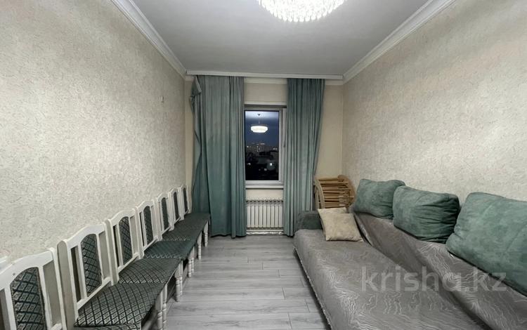 3-бөлмелі пәтер · 68 м² · 5/18 қабат, Юго-Восток ш/а., Дюсембекова, бағасы: 30 млн ₸ в Караганде, Казыбек би р-н — фото 2