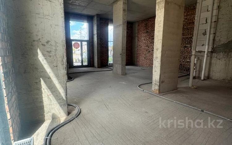 Свободное назначение, офисы, магазины и бутики, склады, азс, автосервисы и автомойки, общепит, салоны красоты, сельское хозяйство, бани, гостиницы и зоны отдыха, фитнес и спорт, медцентры и аптеки, образование, развлечения, конференц-залы, кабинеты и рабочие места, студии · 95 м² за 1 млн 〒 в Астане, Есильский р-н — фото 4