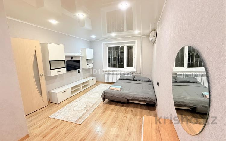 1-бөлмелі пәтер · 48 м² · 1/9 қабат, Камзина 20 — Баянтау, Артур, бағасы: 13 000 ₸ в Павлодаре — фото 2