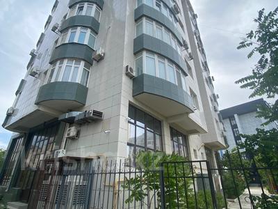 Продажа квартир в Мангистауской обл.: 5-комнатная квартира · 222 м² · 7/10 этаж, 15-й мкр 56 а за 97 млн 〒 5-комнатная квартира · 222 м² · 7/10 этаж, 15-й мкр 56 а за 97 млн 〒 в Актау