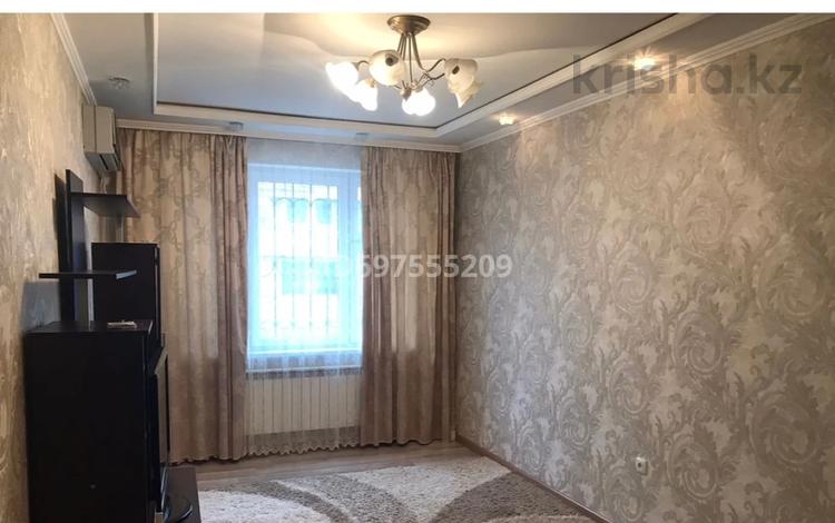 2-бөлмелі пәтер, 57 м², 2/5 қабат ай сайын, 14-й мкр 45, бағасы: 150 000 〒 в Актау, 14-й мкр — фото 2