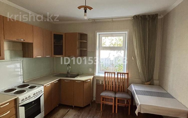 3-комнатная квартира · 65 м² · 1 этаж, Сатпаева 84 — Сатпаева гоголя за 250 000 ₸ в Караганде, Казыбек би р-н — фото 2