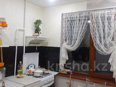 3-бөлмелі пәтер · 61 м² · 2/5 қабат, пр Абая, бағасы: 20 млн ₸ в Уральске
