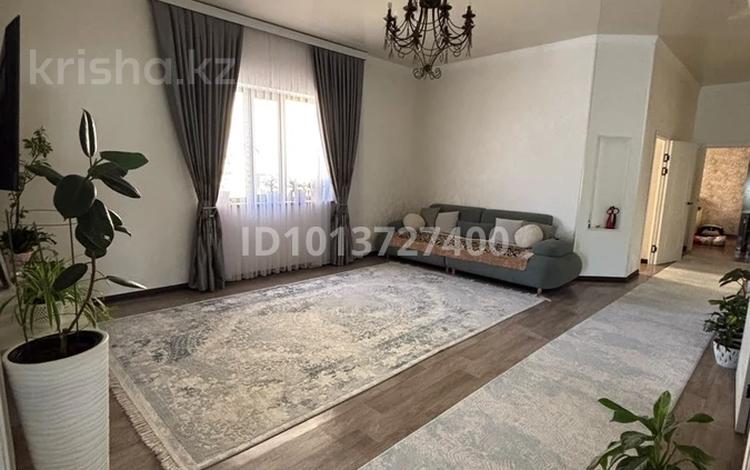 Отдельный дом · 5 комнат · 200 м² · 7 сот., Сулейманова 115 — Сулейманова Қойшыбекова за 80 млн ₸ в Таразе — фото 2
