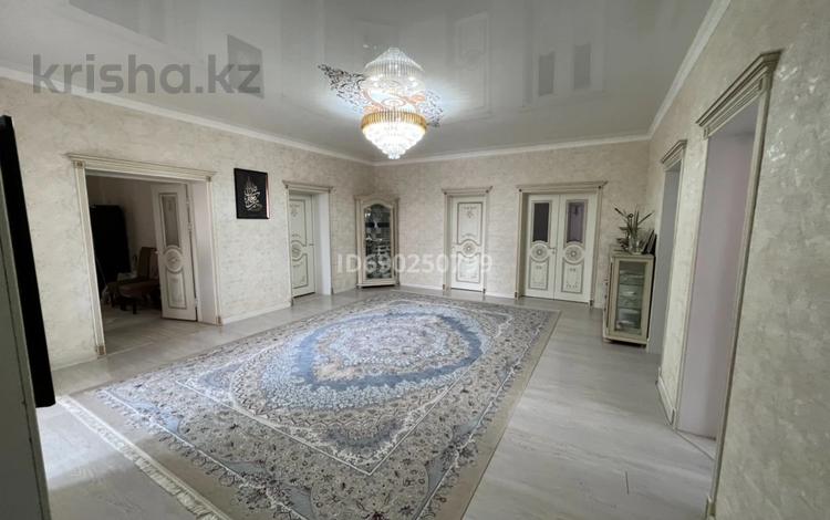 Отдельный дом • 7 комнат • 225 м² • 8 сот., Туганбай Алпысбаева 3 за 63 млн 〒 в Шымкенте — фото 7