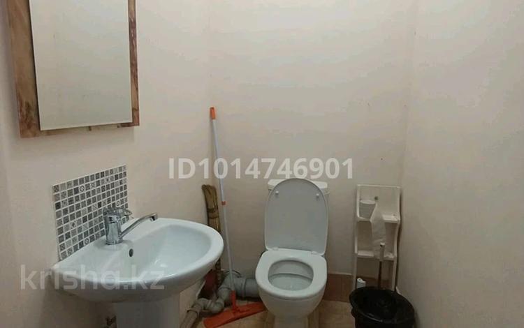 2-комнатная квартира · 52 м² · 1/16 этаж, мкр Орбита-3, Торайгырова 19а за 250 000 ₸ в Алматы, Бостандыкский р-н — фото 2