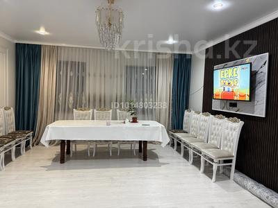 Жеке үй · 4 бөлме · 130 м² · 15 жүзд., Қазбек Жанқұлұлы 42, бағасы: 28 млн ₸ в Шу