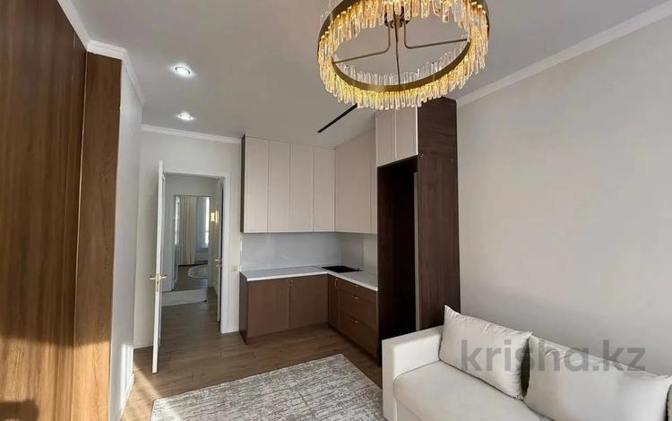3-комнатная квартира · 67 м² · 17/18 этаж, Е-36 2, 4, 5, 9, 11 — ГОРЯЩАЯ ЦЕНА, УПАКОВАННАЯ за ~ 42 млн ₸ в Астане, Нура р-н — фото 2