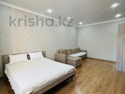 2-комнатная квартира · 50 м² · 1/5 этаж, мкр Юго-Восток, Муканова 49/13 — Автостанция Айза Каркаралы за 14 000 ₸ в Караганде, Казыбек би р-н