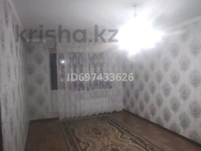 1-бөлмелі пәтер, 44 м², 3/10 қабат, мкр 12 39а — 51 школа, бағасы: 14.5 млн 〒 в Актобе, мкр 12