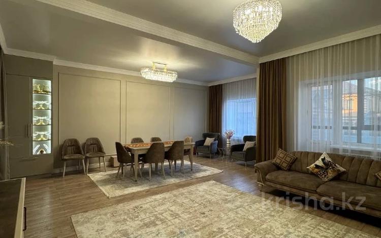 5-бөлмелі пәтер · 271 м² · 1/3 қабат, Юго-запад-1, бағасы: 160 млн ₸ в Актобе, жилой массив Юго-Запад-1 — фото 20