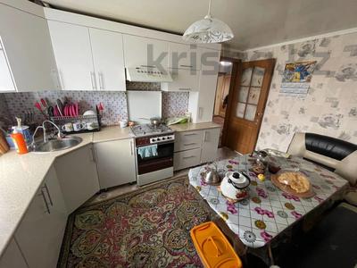 Жер үй мен саяжайлар в Костанайской обл.: Жеке үй · 4 бөлме · 96 м² · 4 сот., Комарова 68, бағасы: 22.5 млн 〒 Жеке үй · 4 бөлме · 96 м² · 4 сот., Комарова 68, бағасы: 22.5 млн 〒 в Костанае