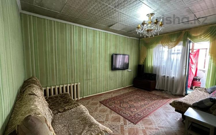 3-бөлмелі пәтер · 72 м² · 2/2 қабат, Туристическая 104, бағасы: 7 млн ₸ в Семее — фото 2