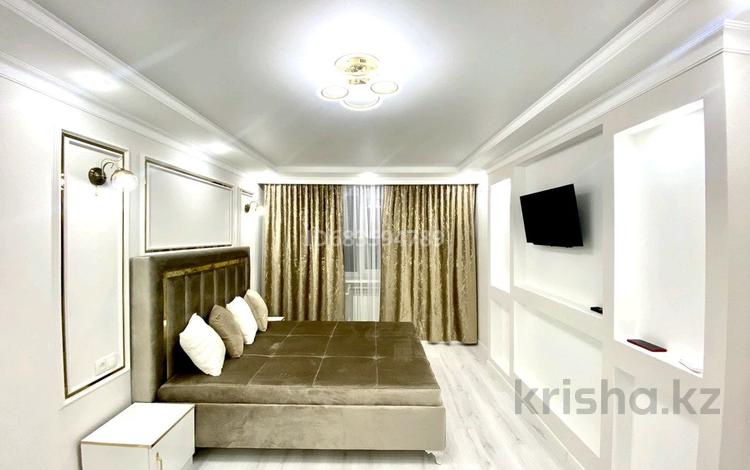 1-комнатная квартира, 29 м², 2/5 этаж по часам, Рахимова 47 за 2 500 〒 в Таразе — фото 7